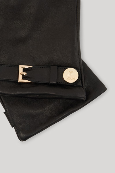Leads to product detail page "Lined gloves made from black lamb nappa leather"