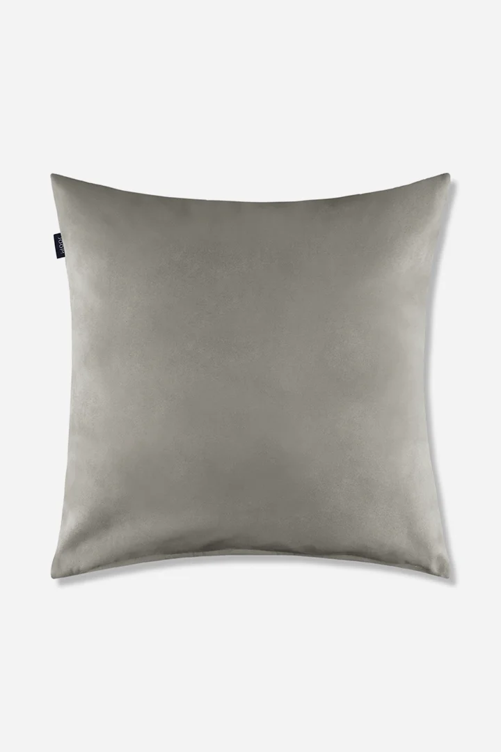 Leads to product detail page "JOOP! label decorative cushion cover"
