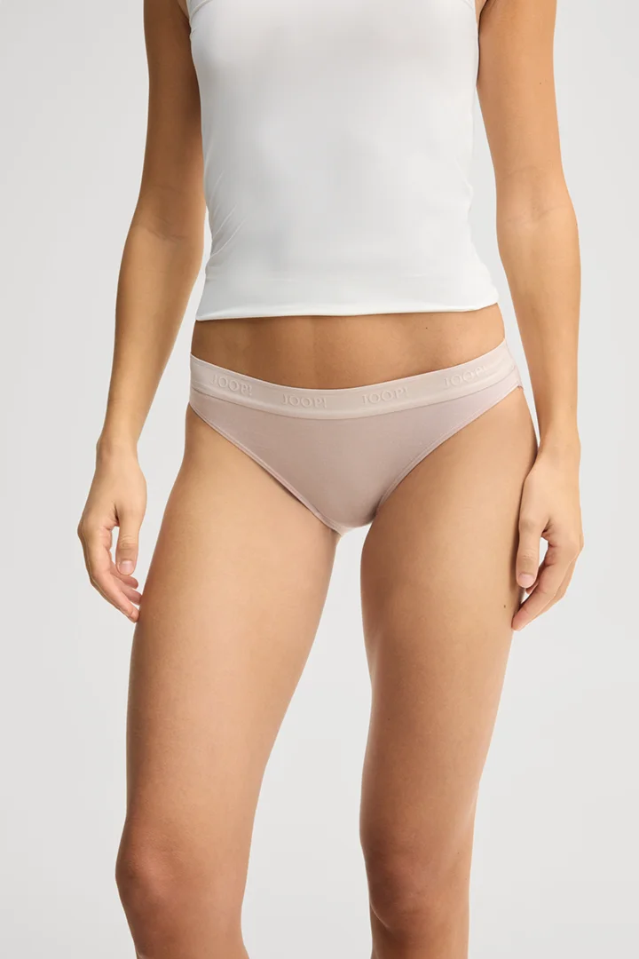 Leads to product detail page "Pack of 3 briefs in black, blue and pink"