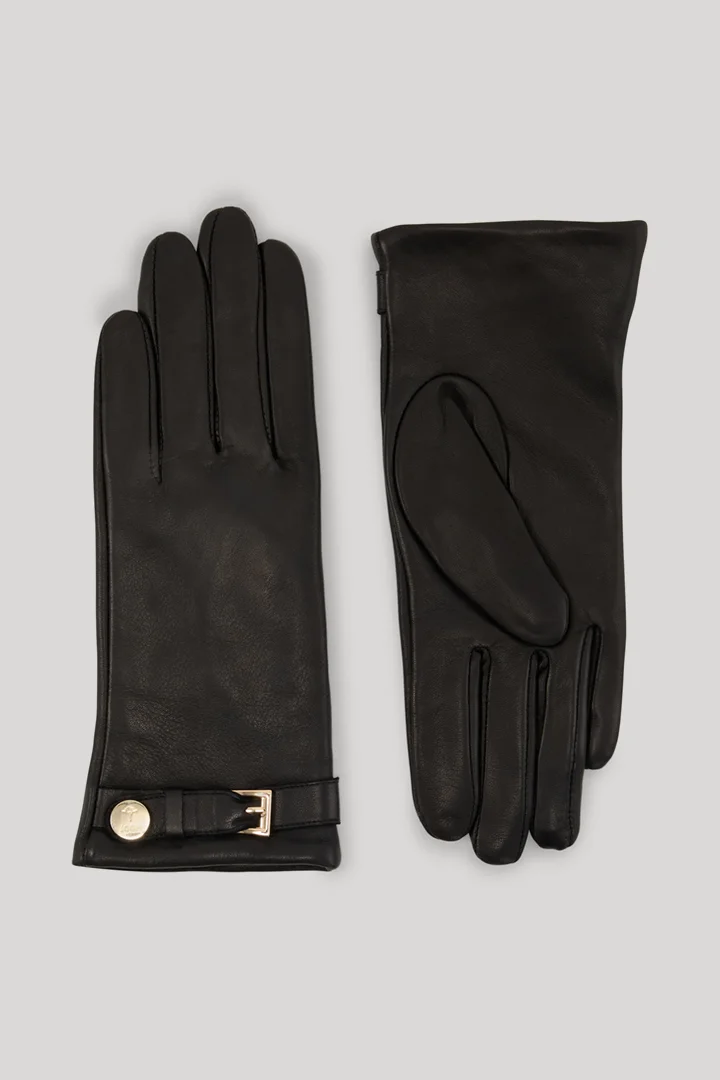 Leads to product detail page "Lined gloves made from black lamb nappa leather"