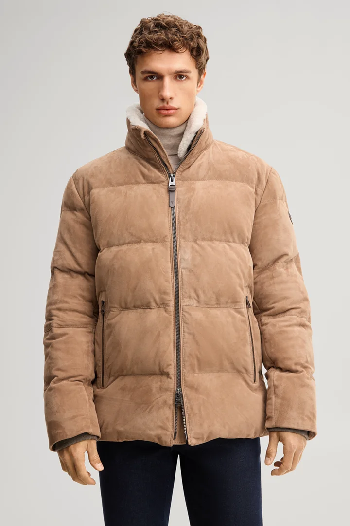 Führt zu Produktdetailseite „Velourslederjacke in Beige"