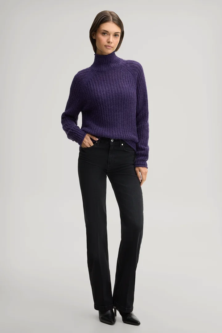 Führt zu Produktdetailseite „Alpaka-Wollmix Rollkragen-Pullover in Lila"