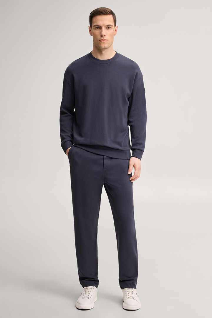 Leads to look detail page “Mix & Match Sweatshirt Set in Navy”