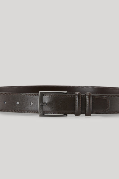 Leads to product detail page "Leather Belt in Dark Brown"