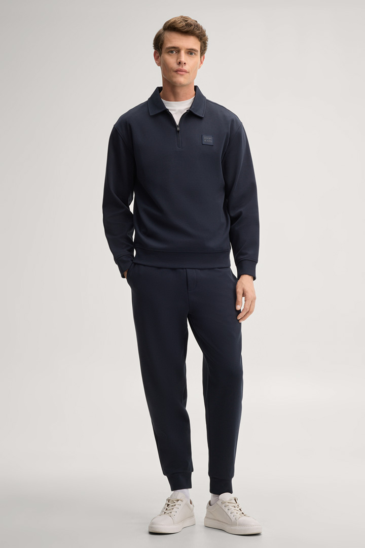 Leads to look detail page “Mix & Match Sweatshirt Set in Navy”