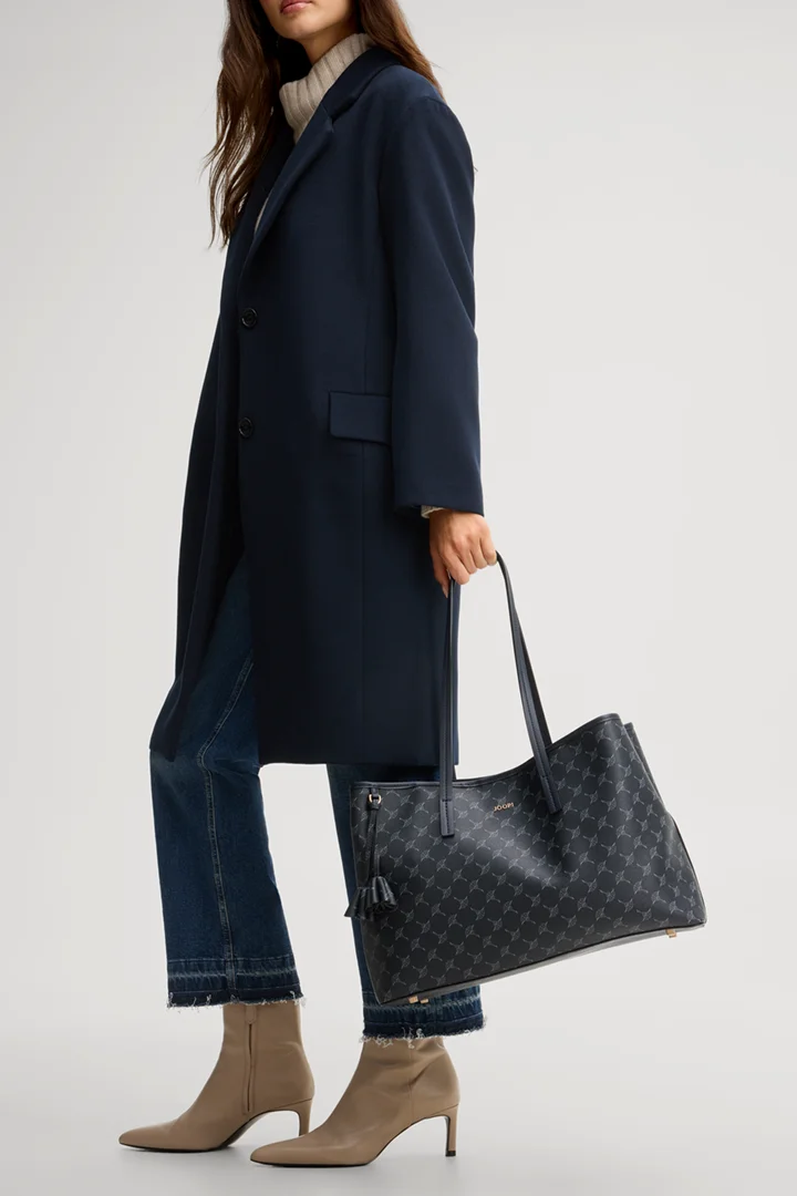 Führt zu Produktdetailseite „Shopper Cortina Imogen in Navy gemustert"
