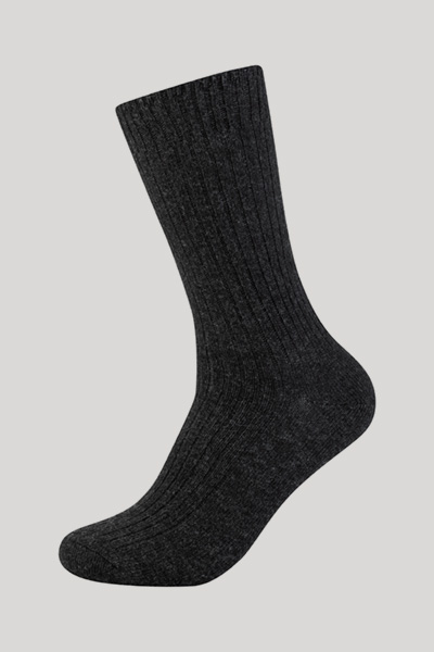 Führt zu Produktdetailseite „Men Premium Socken aus Wollmix in Grau"