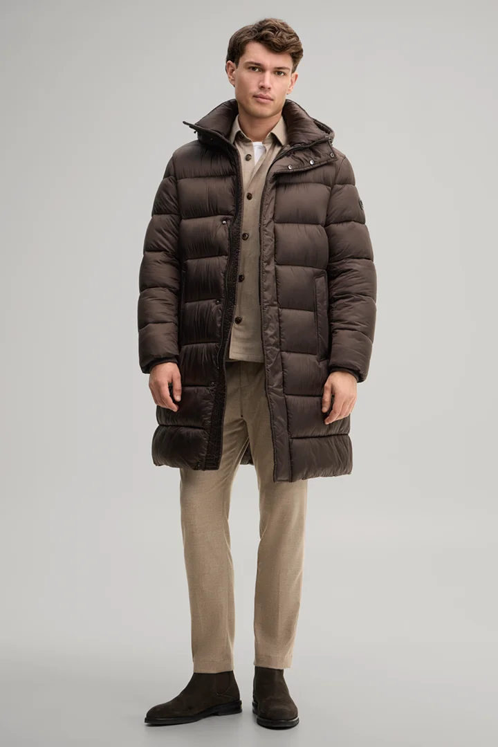 Leads to product detail page "Quilted coat with hood in dark brown"