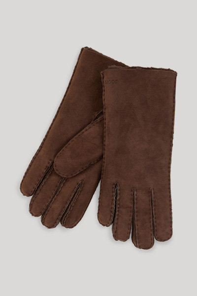 Leads to product detail page "Dark brown lambskin gloves"