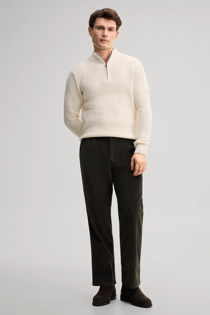 JOOP! präsentiert das Produkt Chino in Dunkelgrün aus der Kategorie Hosen & Chinos als Outfit