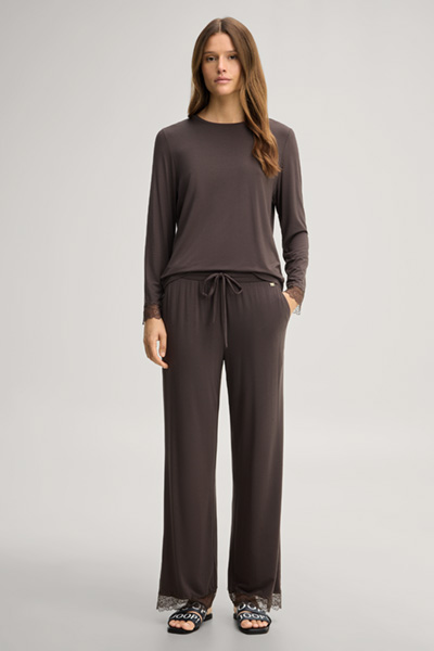 Führt zu Produktdetailseite „Loungewear-Hose in Dunkelbraun"