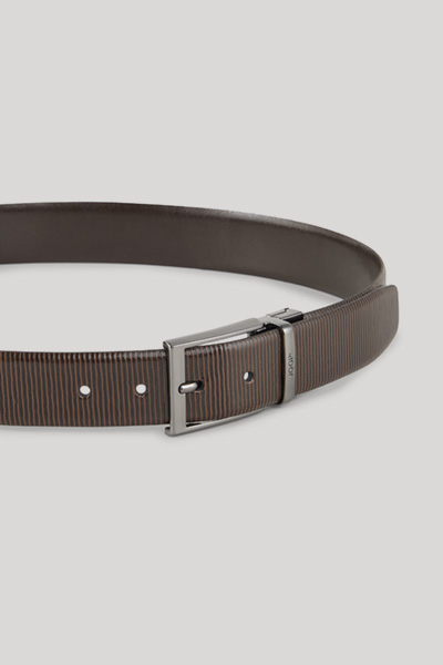 Leads to product detail page "Reversible Belt in Dark Brown"
