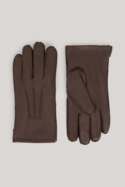 Leads to product detail page "Gloves in Dark Brown"