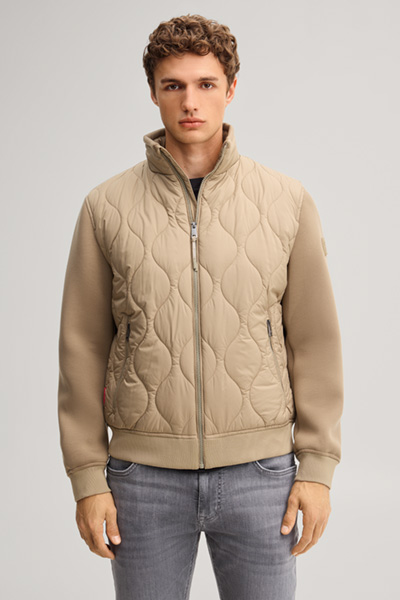 Leads to product detail page "Khaki blouson"