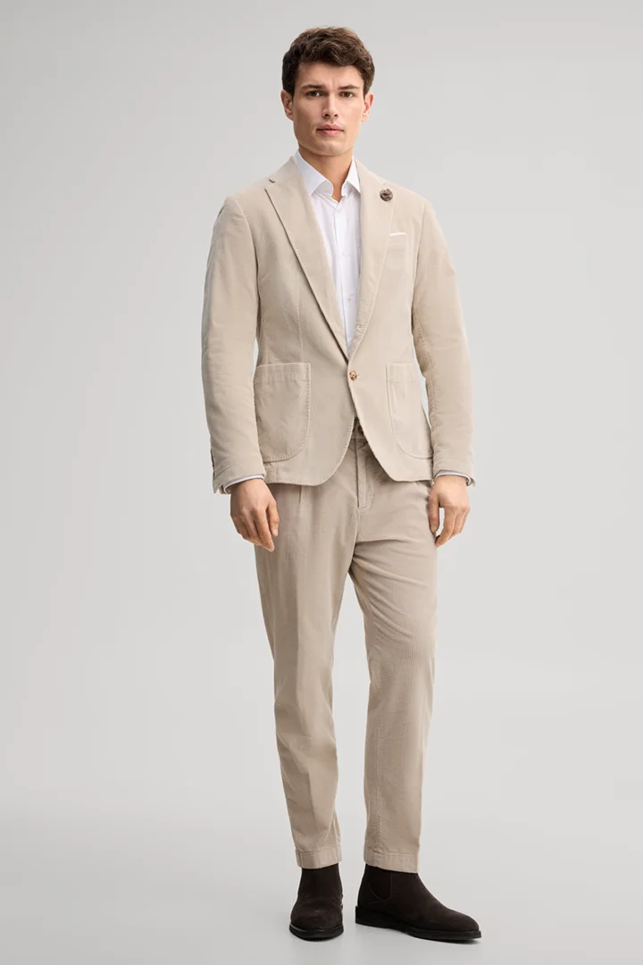 Leads to product detail page "Light beige corduroy suit jacket"