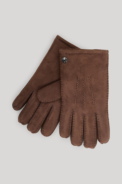 Leads to product detail page "Gloves in Brown"