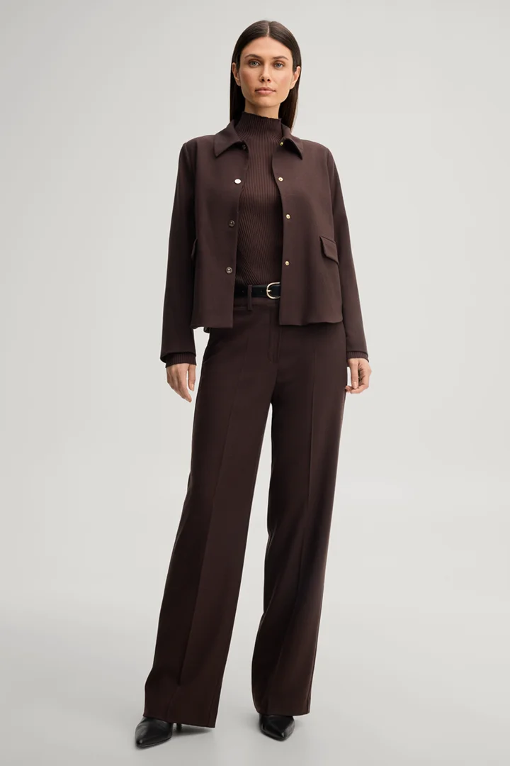Leads to product detail page "Marlene trousers in dark brown"