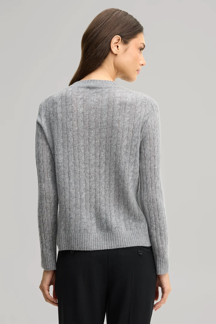 Leads to product detail page "Cashmere jumper with cable knit pattern in marl grey"