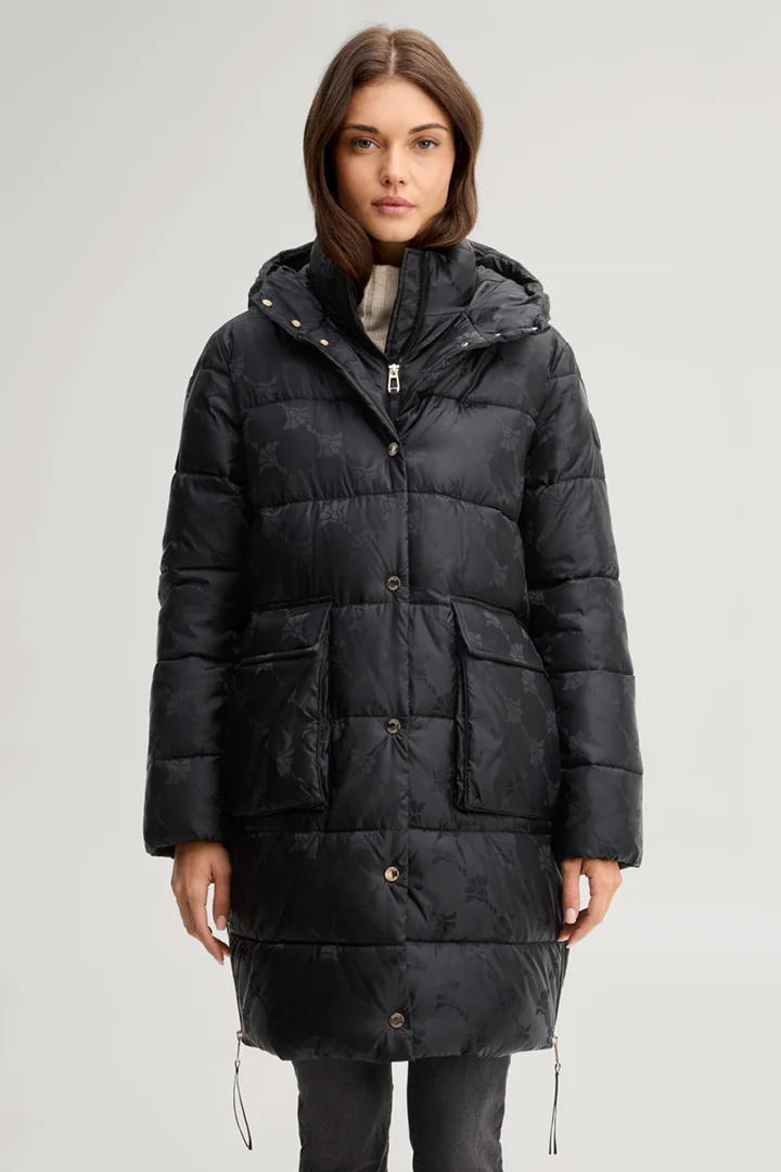 Leads to product detail page "Black patterned cornflower quilted coat with hood"