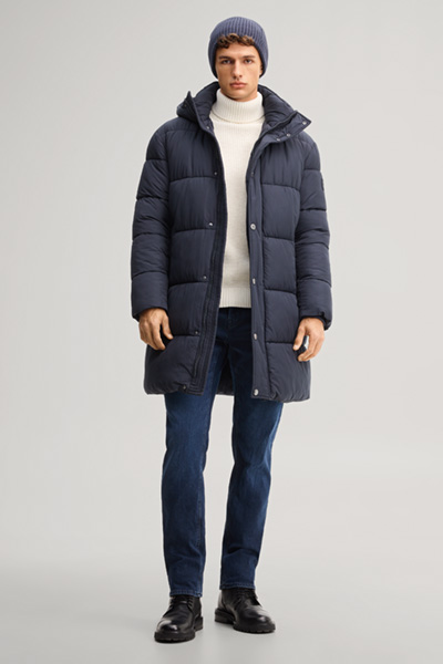 Leads to product detail page "Navy hooded parka"