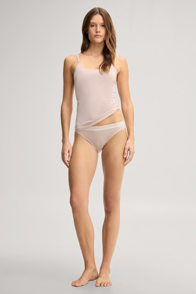 Leads to product detail page "Light pink loungewear top"