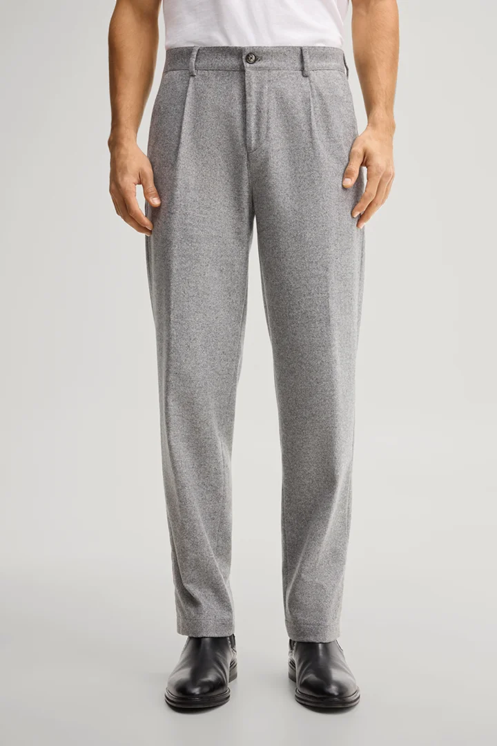 Leads to product detail page "Light grey silk-blend pleated trousers"