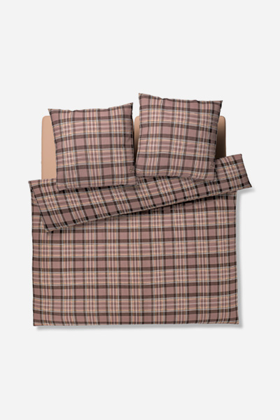 Leads to product detail page "JOOP! soft frames bed linen in brown chequered"