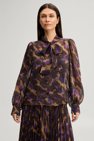 Leads to product detail page "Chiffon bow tie blouse in brown and purple"