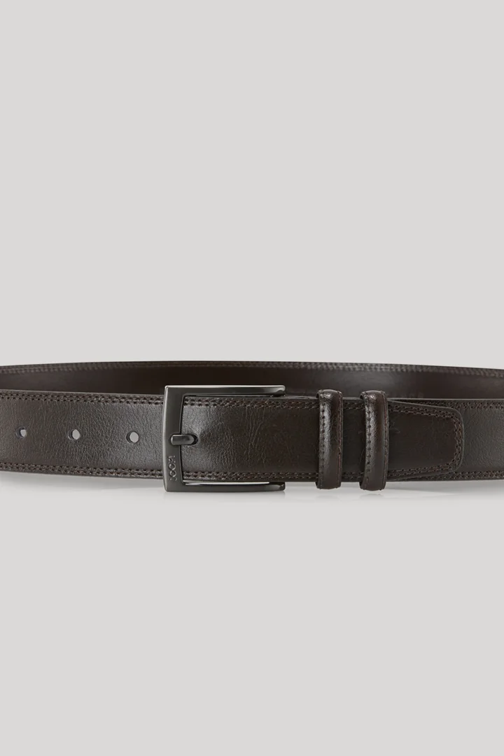 Leads to product detail page "Leather Belt in Dark Brown"