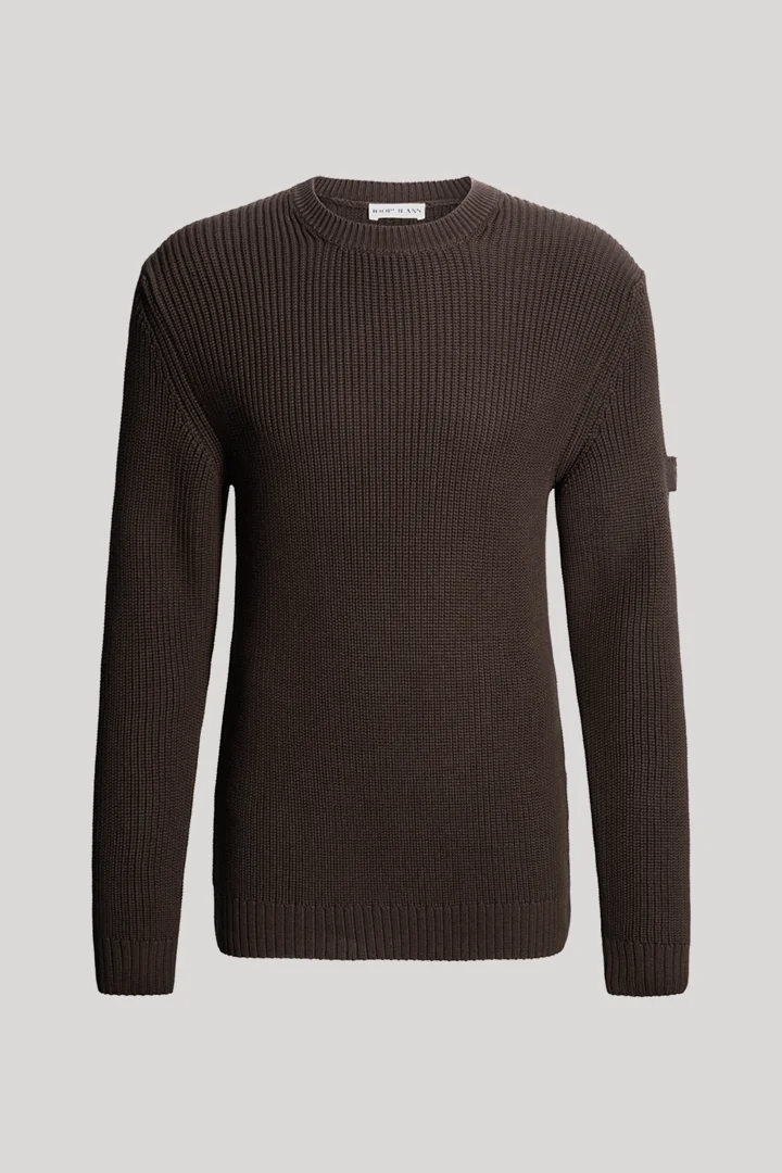 JOOP! präsentiert das Produkt Crewneck-Pullover aus Baumwolle in Dunkelbraun strukturiert aus der Kategorie Strick als Freisteller