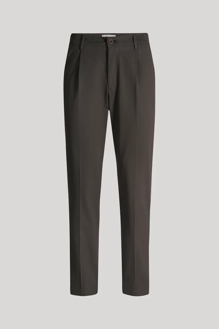 JOOP! presents the product Dark green chinos from the category Trousers & Chinos as a cut-out