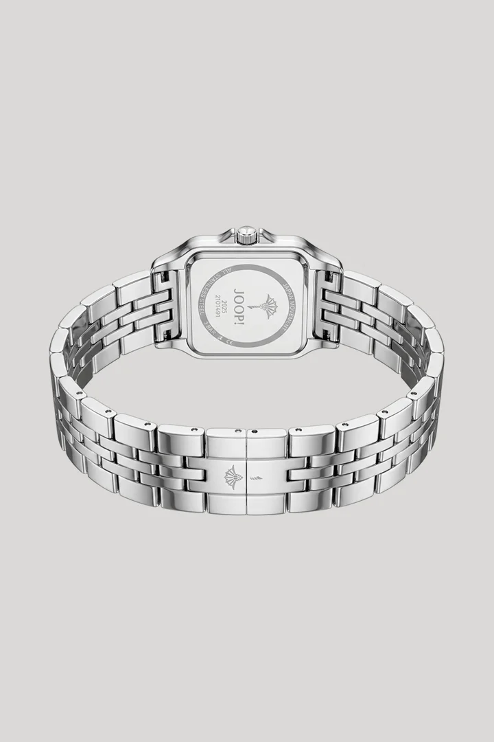 Leads to product detail page "Women’s silver wristwatch"