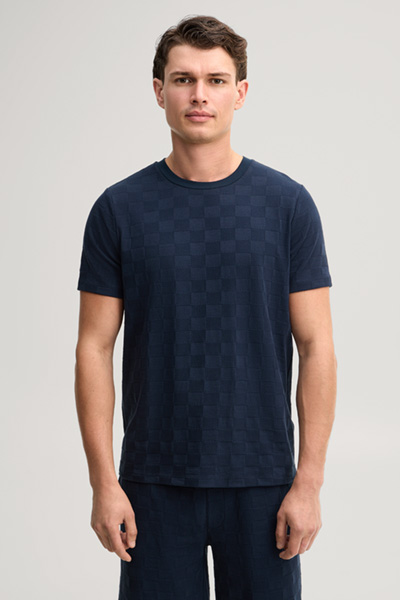 Leads to product detail page "Navy loungewear t-shirt"