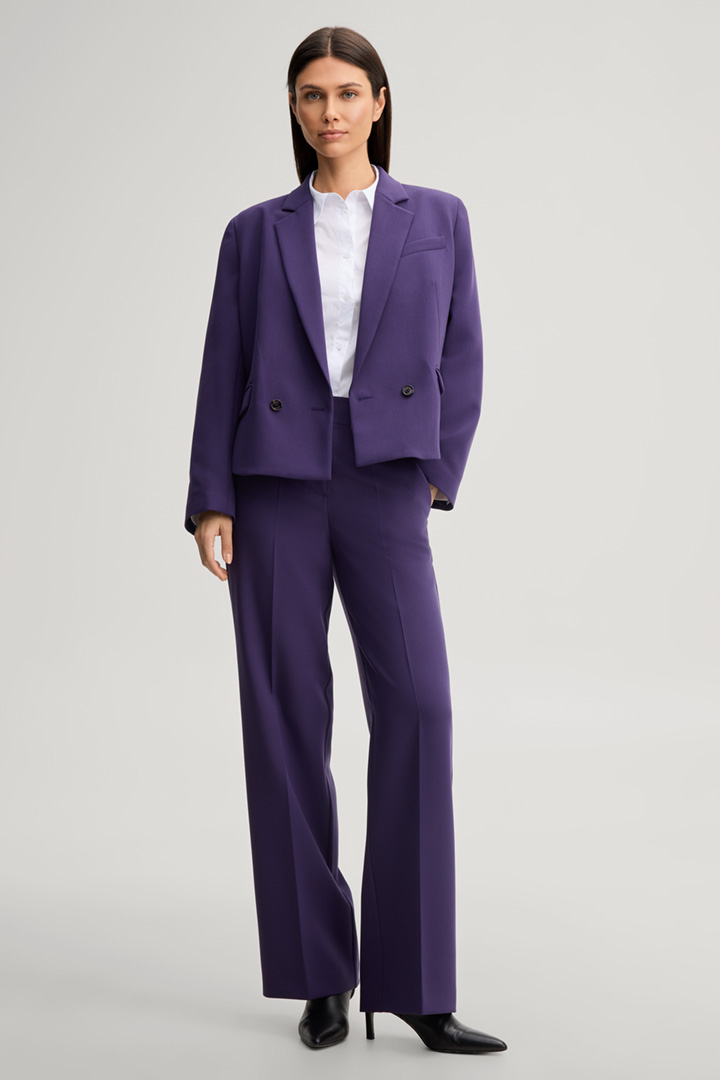 Leads to look detail page “Shop the look: Purple pantsuit”