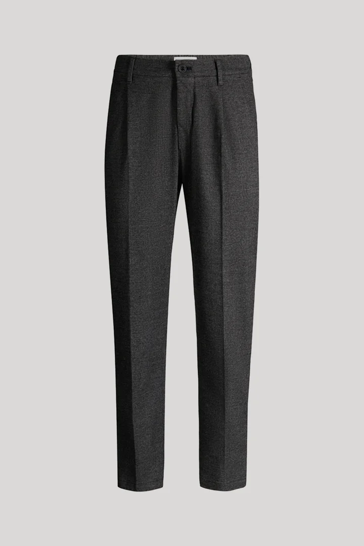 JOOP! präsentiert das Produkt Bundfaltenhose aus Baumwollmix in Anthrazit aus der Kategorie Hosen & Chinos als Freisteller
