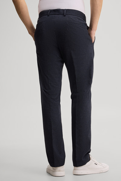Führt zu Produktdetailseite „Hose in Navy"