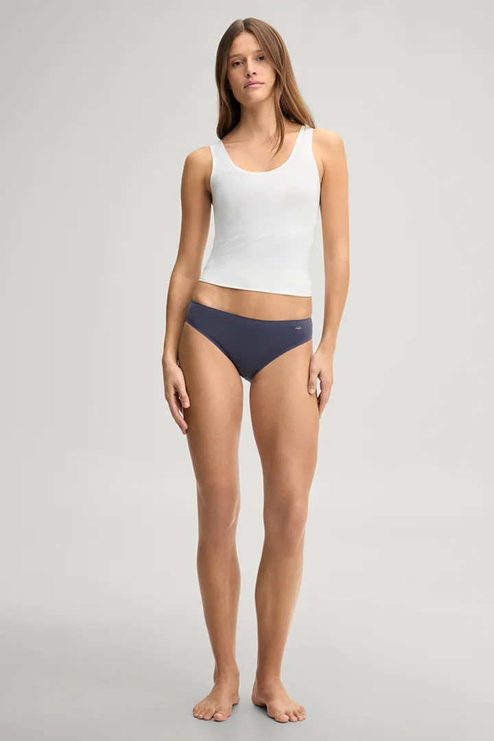 Leads to product detail page "Pack of 2 briefs in grey-blue"