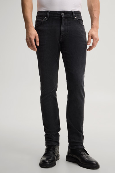Leads to product detail page "Black stretch five-pocket jeans"