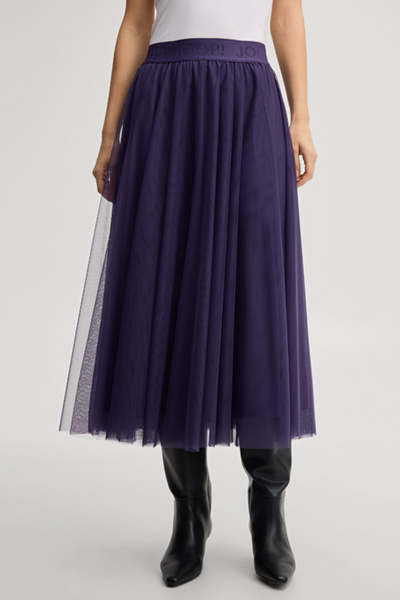 Leads to product detail page "Purple tulle skirt"