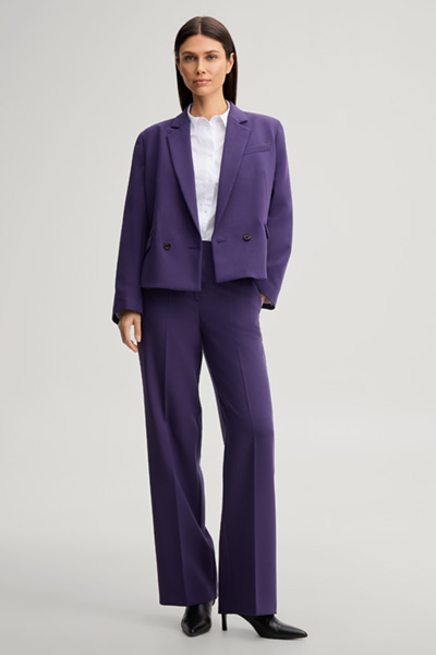 Leads to product detail page "Double-breasted blazer in purple"