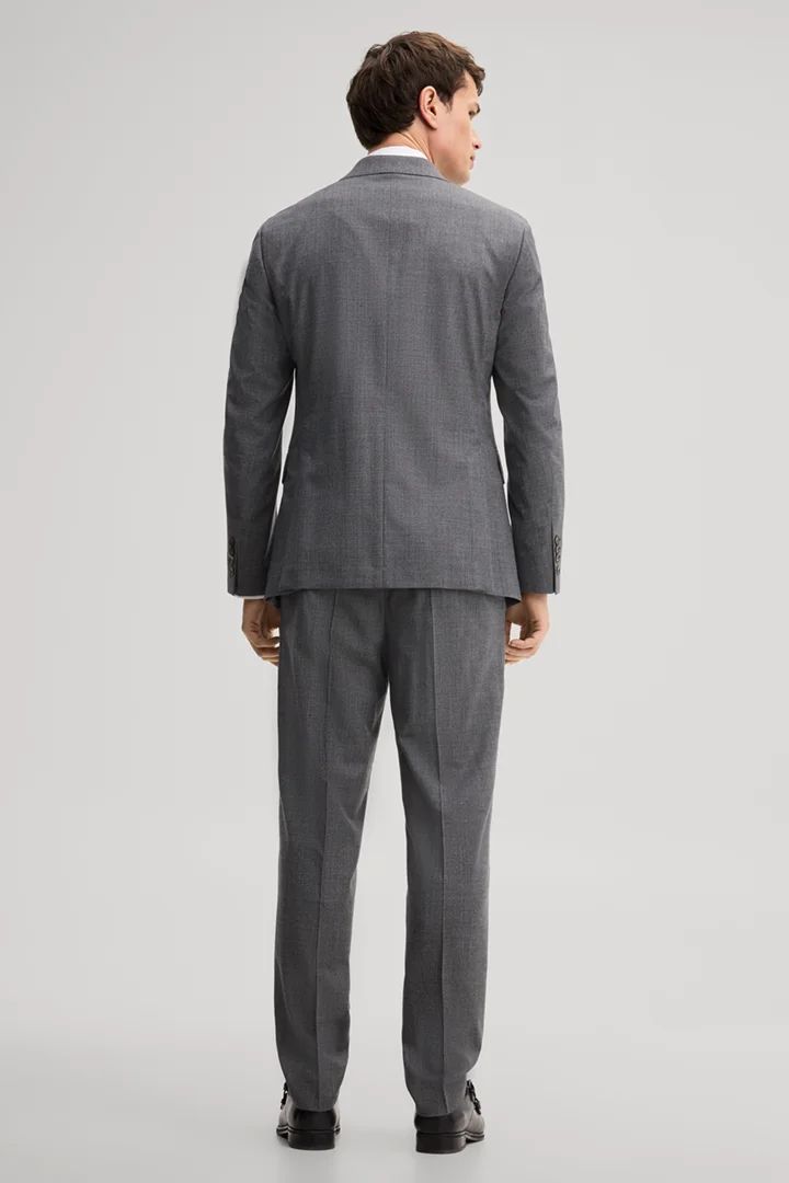 Leads to product detail page "Wool-blend suit in anthracite"