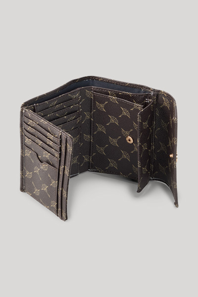 Leads to product detail page "Cortina cosma wallet in brown"