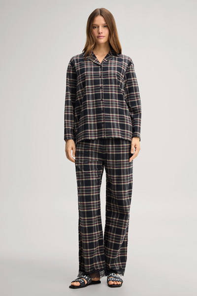 Führt zu Produktdetailseite „Loungewear Shirt in Blau/Beige kariert"
