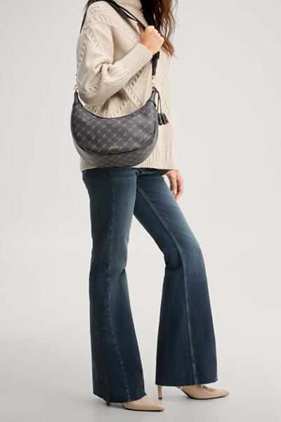 Leads to product detail page "Cortina Jennifer shoulder bag in brown"