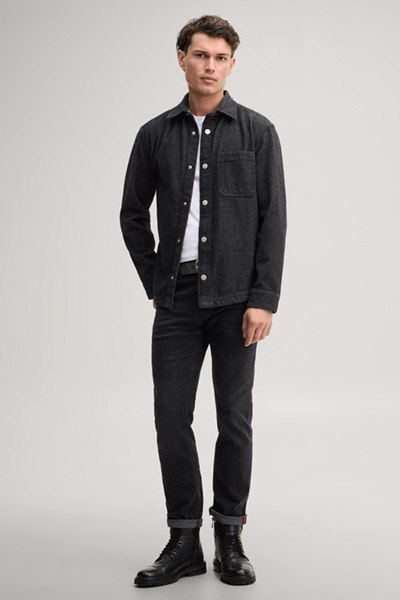Leads to product detail page "Navy cotton-blend shirt"