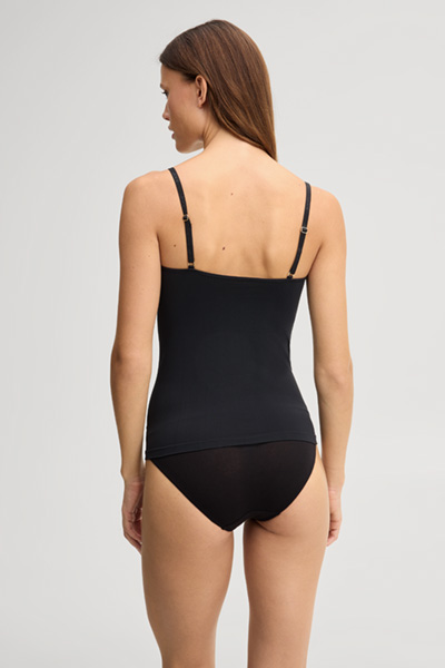 Führt zu Produktdetailseite „Loungewear Top in Schwarz"