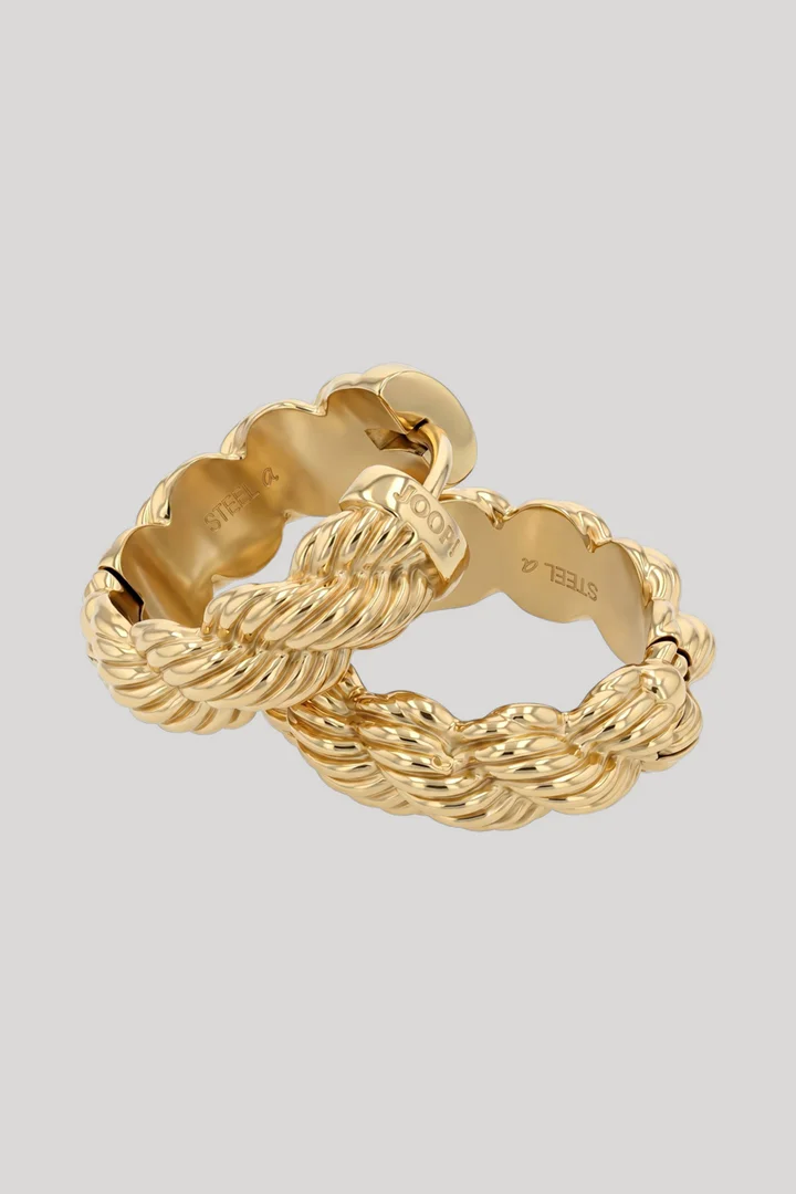 Leads to product detail page "Gold hoop earrings"