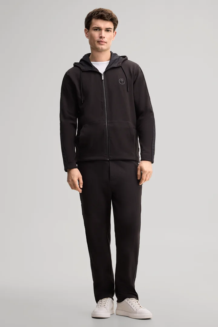 Leads to product detail page "Black sweatshirt jacket"
