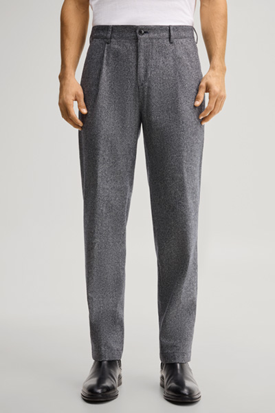 Leads to product detail page "Navy silk-blend pleated trousers"