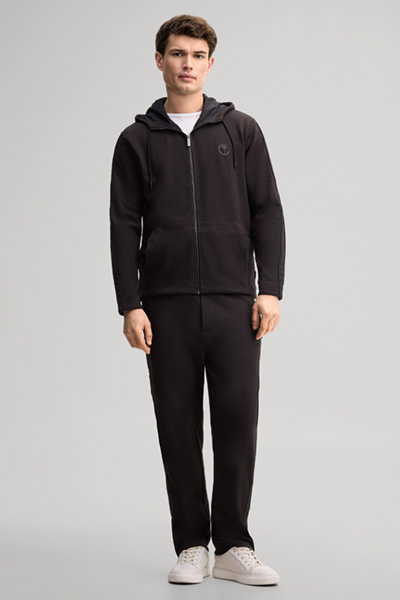 Leads to product detail page "Black sweatshirt jacket"